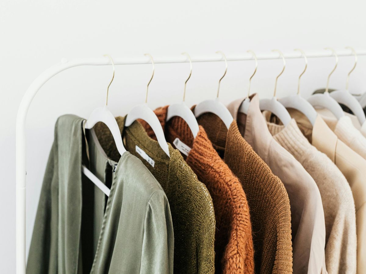 Cuci Bedcover dan Jas Tegal